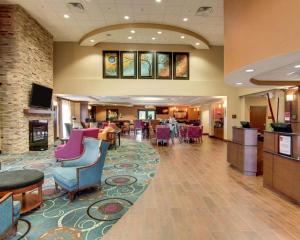 El lobby o recepción de Comfort Suites Texarkana Arkansas