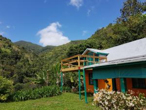a house with a view of a mountain at Silver Hill Select in Spa Spring