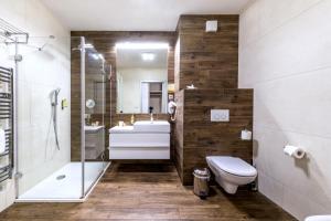 Koupelna v ubytování HOTEL PECR DEEP