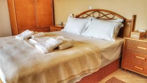 Posteľ alebo postele v izbe v ubytovaní DreamView Luxury 4br Villa