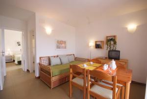 A seating area at Residence Villa Morcone