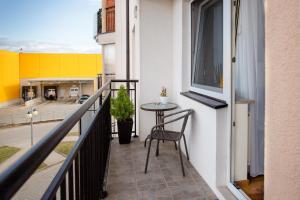 Balkón alebo terasa v ubytovaní Apartament Europejski