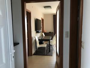 Galeriebild der Unterkunft Panorama Sunshine Apartman in Zamárdi + 16 Fotos