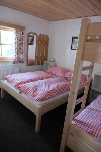 Letto o letti in una camera di Seebachhaus