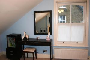 Gallery image of Number One B&B in Deal