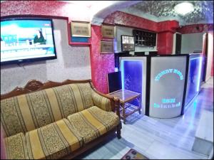 TV a/nebo společenská místnost v ubytování Istanbul Sydney Hotel