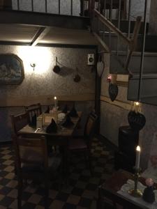 ヒンメル & ホーレにあるレストランまたは飲食店