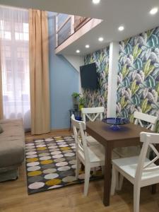 A seating area at Tempo Life Apartman