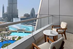 A piscina em ou perto de Address Downtown