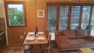 Istumisnurk majutusasutuses Appartement d'une chambre avec vue imprenable - Veysonnaz