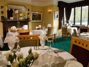 Restorāns vai citas vietas, kur ieturēt maltīti, naktsmītnē Exmoor White Horse Inn