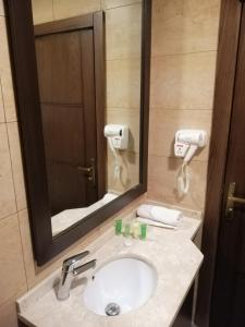 Bagno di Seven Days Hotel