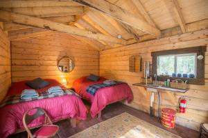 Postel nebo postele na pokoji v ubytování Blackburn Cabins - McCarthy, Alaska
