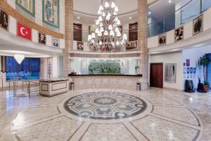 Alba Royal Hotel - Ultra All Inclusive -Adults Only (+16) 로비 또는 리셉션