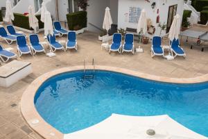 Bazén v ubytování Hotel d'Or nebo v jeho okolí