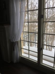 冬天的The Carriage House Flat - Downtown Paris Canada