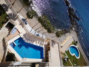 Bazén v ubytovaní Apartamento Benalmádena costa, Torremuelle alebo v jeho blízkosti