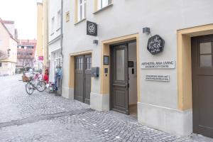 Катание на велосипеде по территории ANA Living Augsburg City Center by Arthotel ANA - Self-Service-Hotel или окрестностям