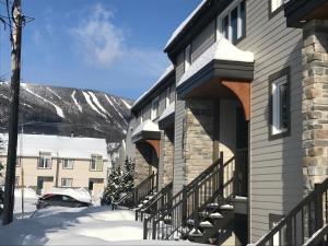 Nespecifikovaný výhled na hory nebo výhled na hory při pohledu z apartmánu