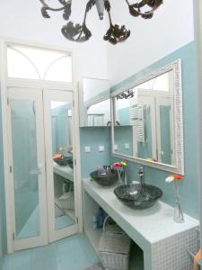 Φωτογραφία από το άλμπουμ του Cor Iesu House, Arts Quarter, Porto στο Πόρτο +30 φωτογραφίες