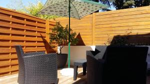En terrasse eller udendørsområde på Croix Montoire