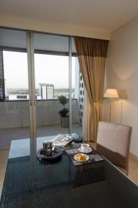 Gallery image of The Apartments, Dubai World Trade Centre Hotel Apartments in Dubai