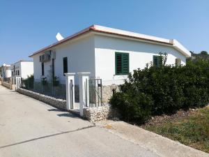 The building in which A villát is located