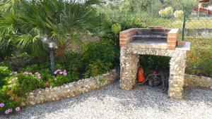 A garden outside Villini Giovanna Disanti