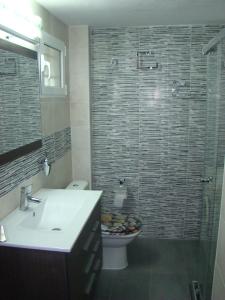 Koupelna v ubytování APARTAMENTO GALTOR 10