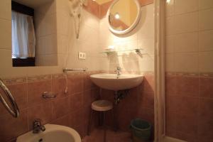 Koupelna v ubytování Hotel Windsor Savoia