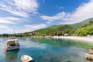 Fotografie z fotogalerie ubytování Rooms Mirjana v destinaci Medveja + 4 fotografie