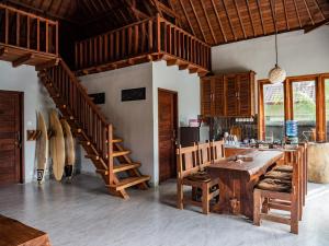 Gallery image of Fins Villa Medewi in Airsatang