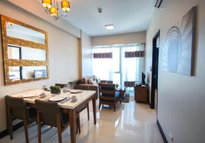 TV o dispositivi per l'intrattenimento presso C Suites at Mactan Newtown
