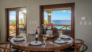 Restoran atau tempat lain untuk makan di Beach Villa Seru Di Santu
