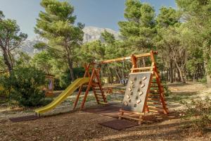 Fotografie z fotogalerie ubytování Mobile Homes Camp Baško Polje - Adriatic Kampovi v destinaci Baška Voda + 37 fotografií