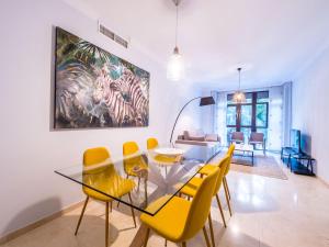 A seating area at MALAGA CENTER EXPERIENCE - Premium Apartment