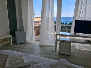 Μια τηλεόραση ή/και κέντρο ψυχαγωγίας στο Home Gioia