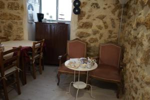 Posedenie v ubytovaní Locazione Turistica Domus Re