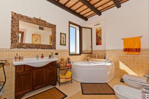Kúpeľňa v ubytovaní Villa Athena