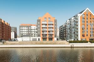 Gallery image of Downtown Apartments Riverside Aura Island in Gdańsk