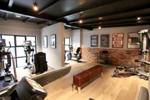 Fitness centrum a/nebo fitness zařízení v ubytování Hotel Boje06