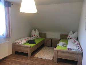 Llit o llits en una habitació de Ferienhof Waggershauser