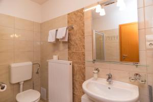 Gallery image of So&oacute;s Villa Balaton in Balatongy&ouml;r&ouml;k