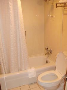 Gallery image of Trade Winds Central Inn in Tulsa