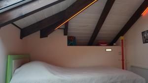 Ένα ή περισσότερα κρεβάτια σε δωμάτιο στο Fegaropetra studios 
