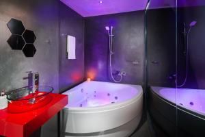 Central Point Boutique Hotel tesisinde bir banyo