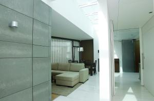 Ruang duduk di Atlantic House
