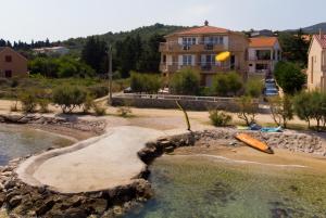 Hrvatska, BANJ-PAŠMAN, Njofra Banj