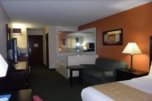 TV a/nebo společenská místnost v ubytování Travelodge by Wyndham, Newberg