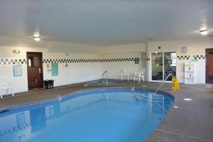 Bazén v ubytování Travelodge by Wyndham, Newberg nebo v jeho okolí